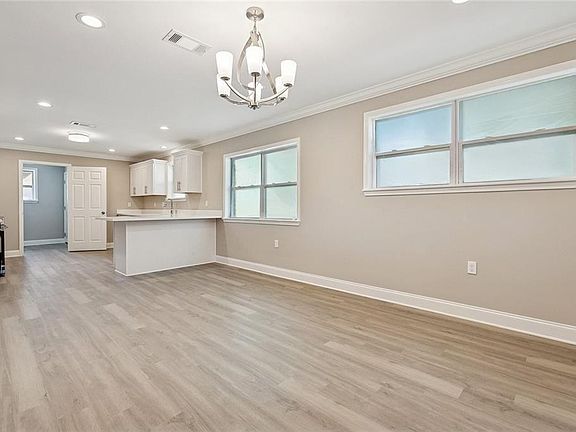 4th image of 11100 Whiteside Rd