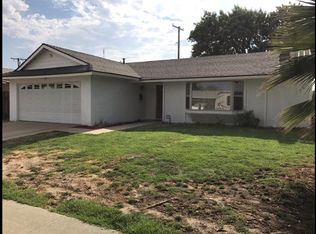 1044 Robin Ave, Hanford, CA 93230