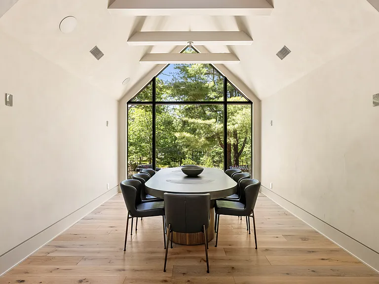 544 Wainscott Northwest Rd — Photo 10