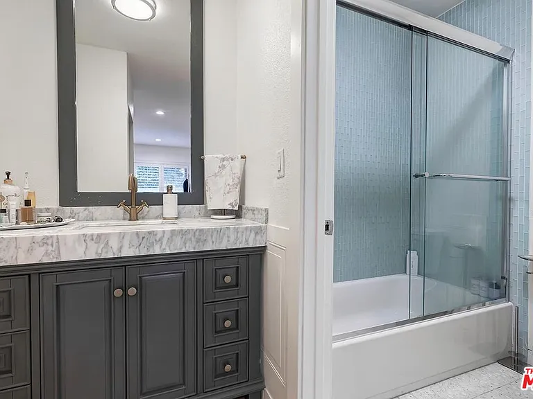 141 S Clark Dr #208 — Photo 11