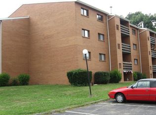 Pebble Creek Court Apartments, Bethel Park, PA 15102
