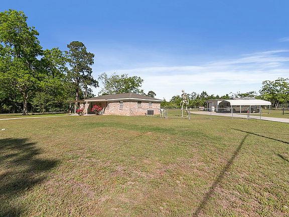 2nd image of 210 Bauman Rd