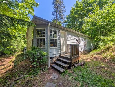 24001 E Mirkwood Ln, Welches, OR, 97067