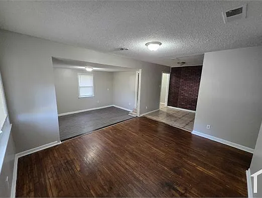 3906 Hammett Dr — Photo 5