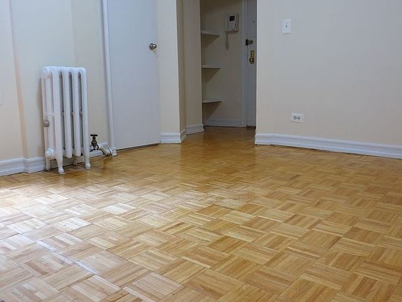2nd image of 520 E 79th St APT 4B