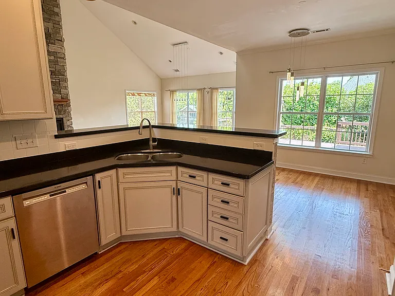 5 Middleberry Ct #A — Photo 13