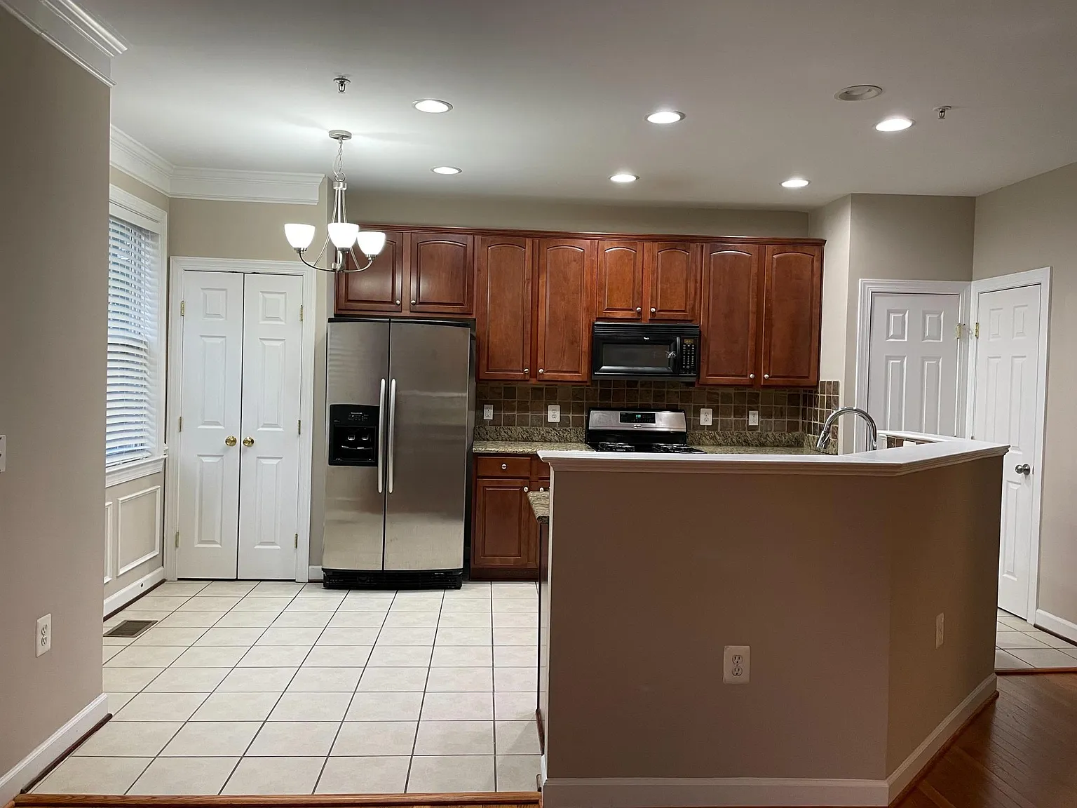 2462 Curie Ct — Photo 2
