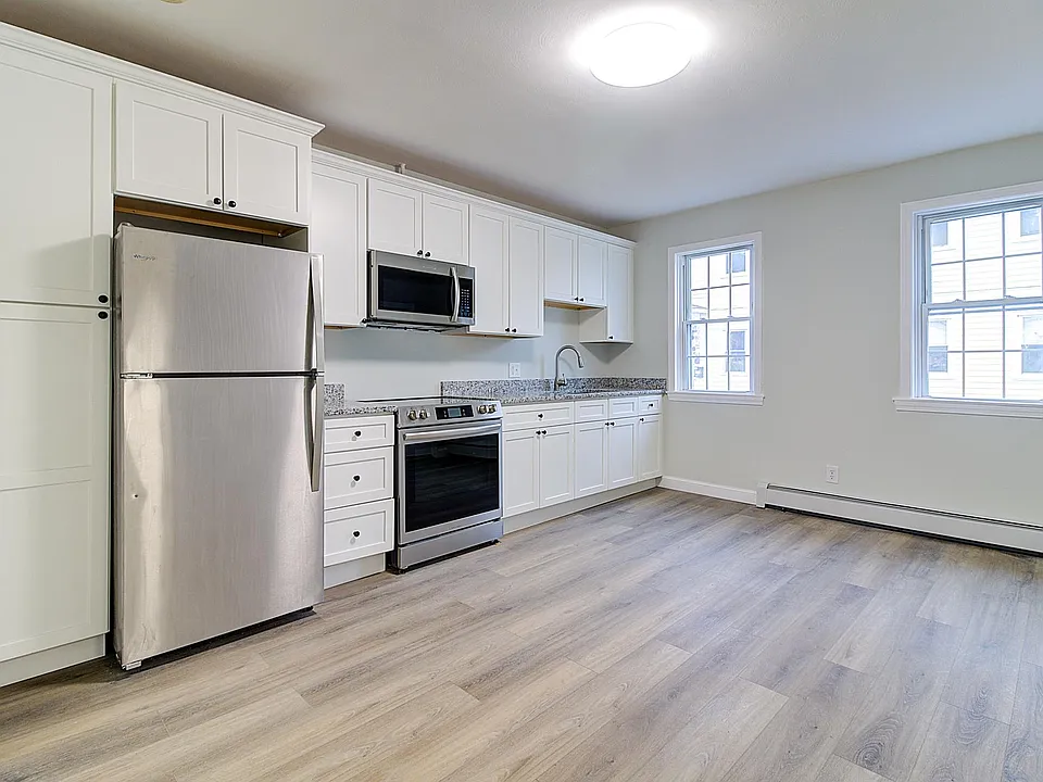 69 2nd St #1REAR