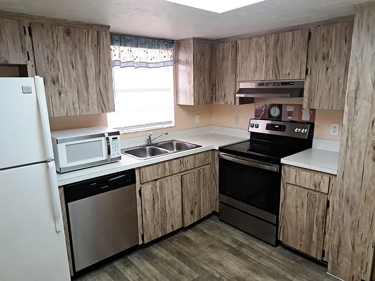 4600 98th Way N #D309 — Photo 11
