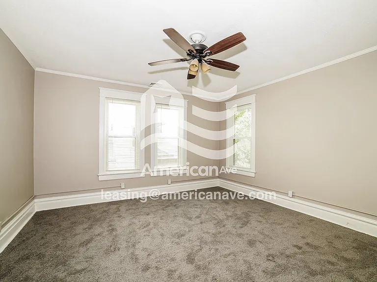1696368_009_wm_-_main_bedroom_12971983.jpg