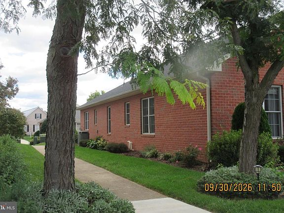 2nd image of 618 Observatory Dr