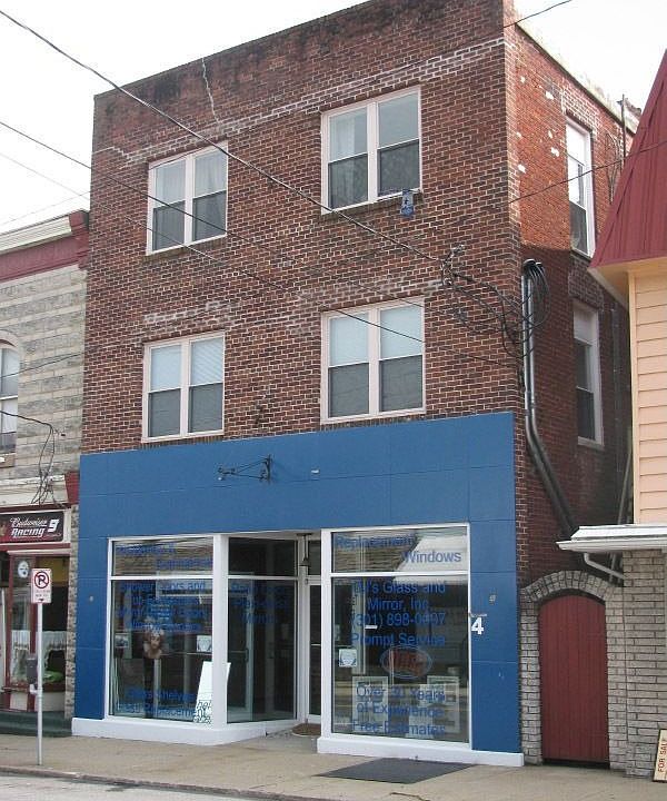2nd image of 4 E Main St