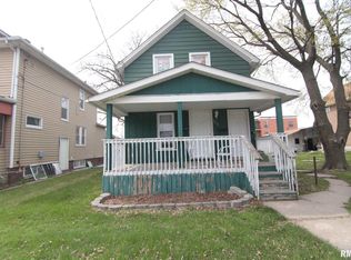 2515 16th St, Moline, IL 61265