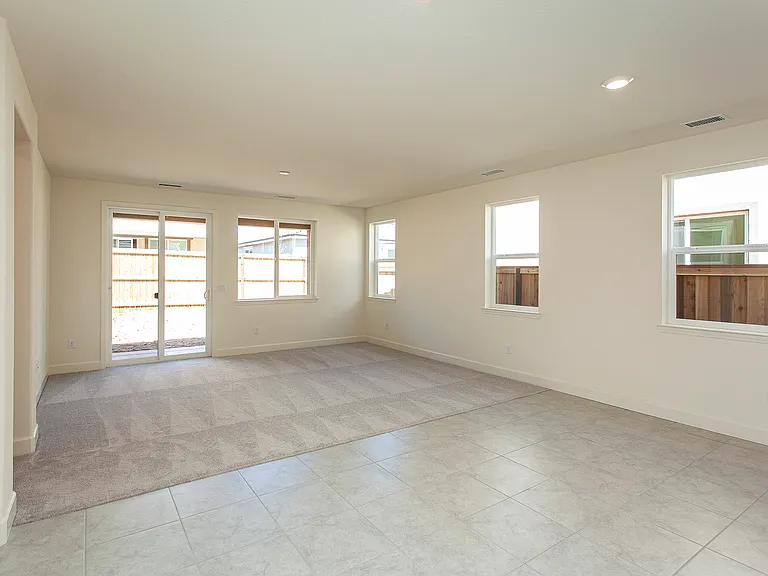 1260 Grey Owl Dr — Photo 8