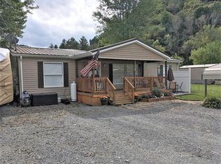 115 Whitewater Dr, Hinton, WV 25951
