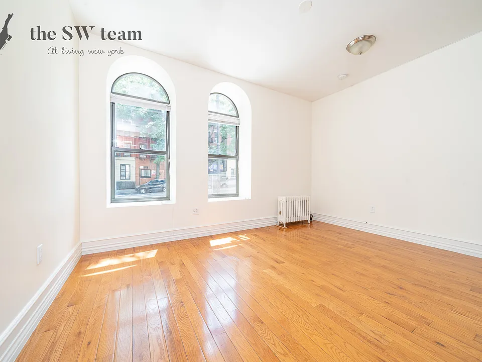 65 W 106th St #4S