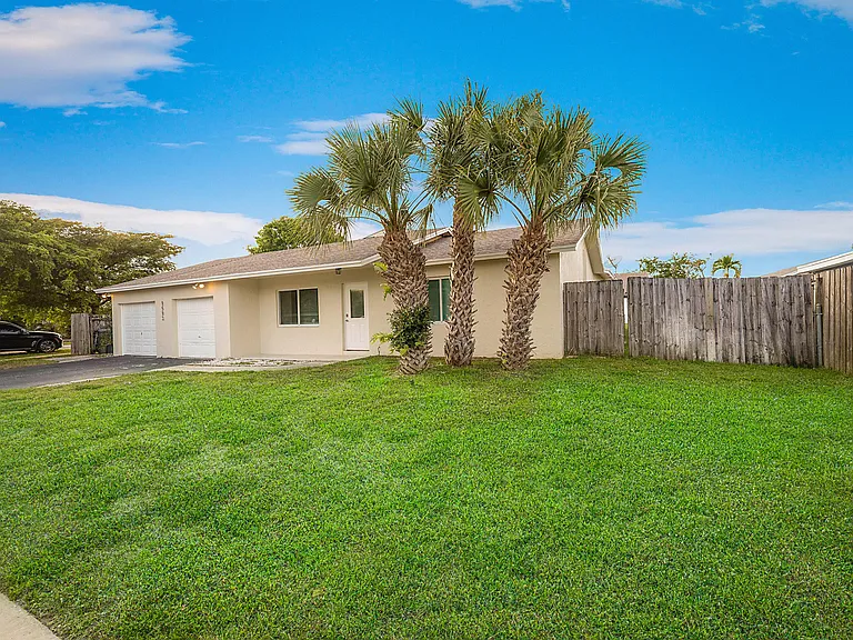 9593 Richmond Cir #- — Photo 26