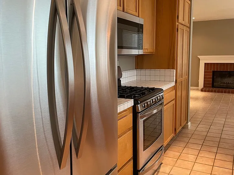 120 Billington Ln — Photo 3