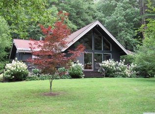 56 Great Spruce Dr, Hillsdale, NY 12529