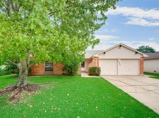 10006 Rustic Gate Rd, La Porte, TX 77571