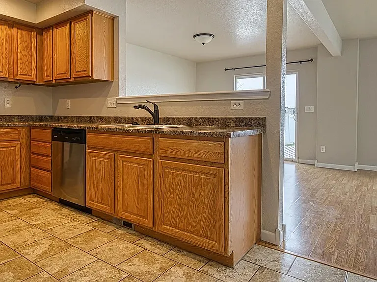 1902 Harvest Moon Dr — Photo 20