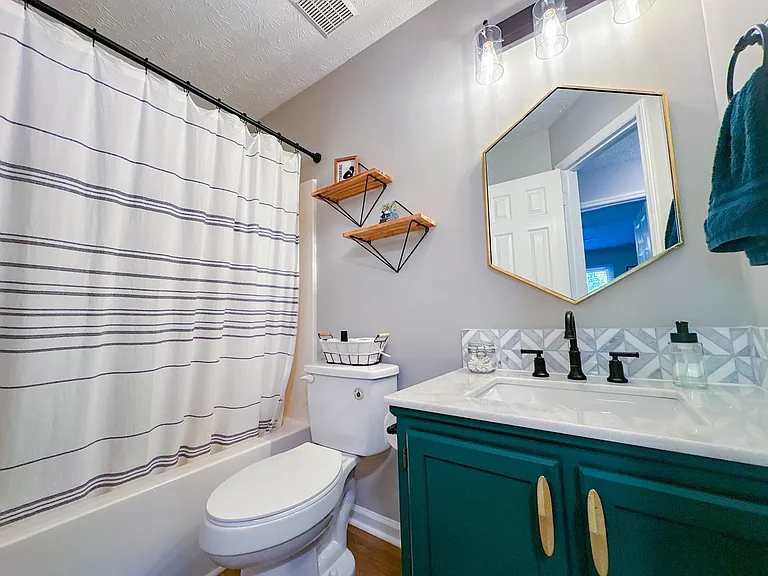 5813 Bacarro Pl — Photo 16