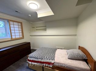 18 Greenland Rd, Toronto, ON M3C1N2