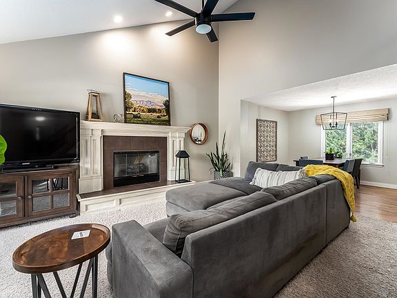 5th image of 223 Cypress Ct