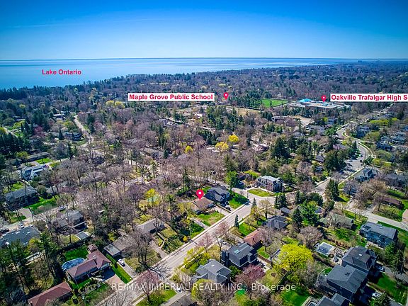 2nd image of 2048 Devon Rd