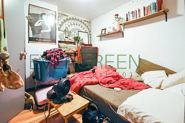 Rented by Pinn Realty | media 22