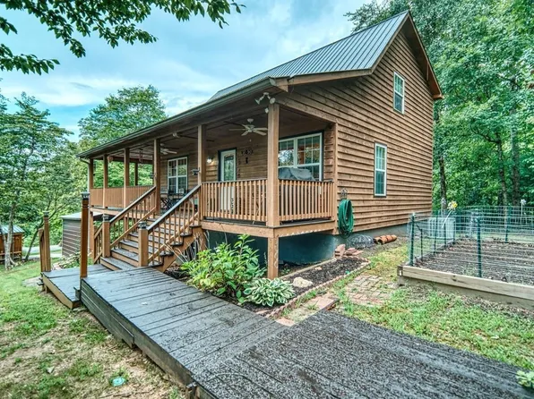 25654 Rustic Ridge Trl, Young Harris, GA 30582