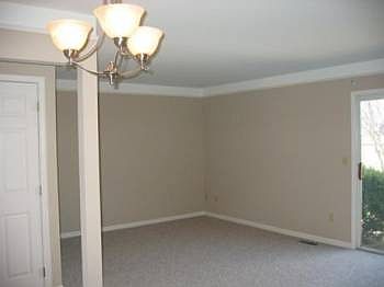 3rd image of 847 Broadacre Ave
