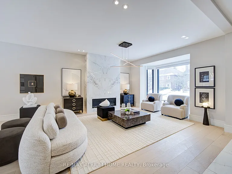6 Hillholm Rd — Photo 3