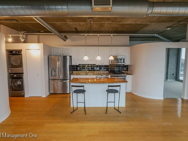 100 W 5th St #507 — Photo 4