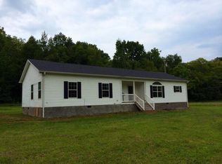 60 Flint Branch Dr, Hot Springs, NC 28743