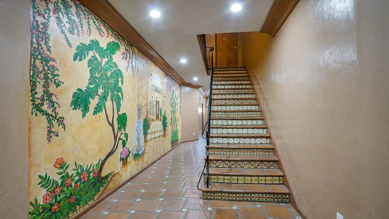 1 bed, 730 sqft, $2,300 — Photo 4
