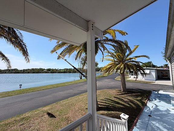 4th image of 918 Reed Canal Rd #408