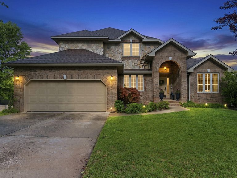 Listing photo 3