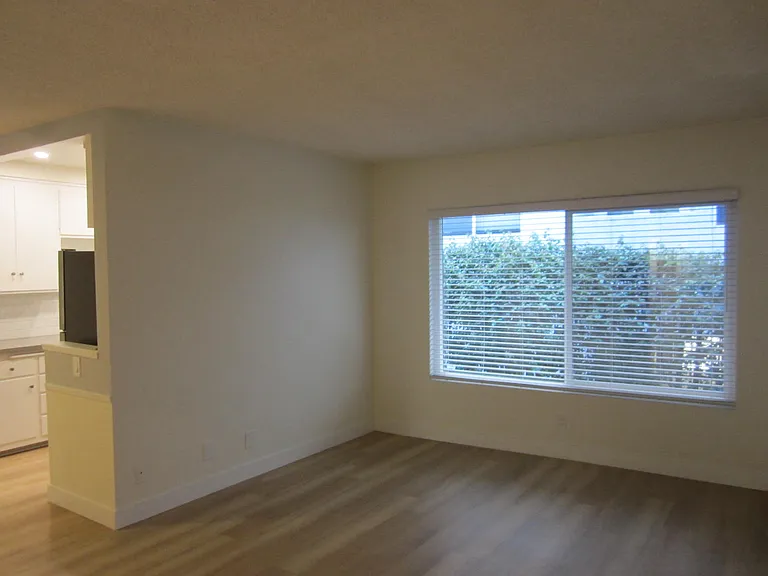 11816 Goshen Ave #2 — Photo 3