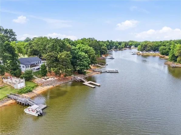 1902 Riverview Road Ext, Lexington, NC 27292