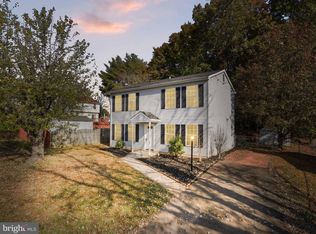 5666 Roundtree Dr, Woodbridge, VA 22193