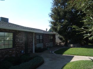 4225 W Ashland Ave, Visalia, CA