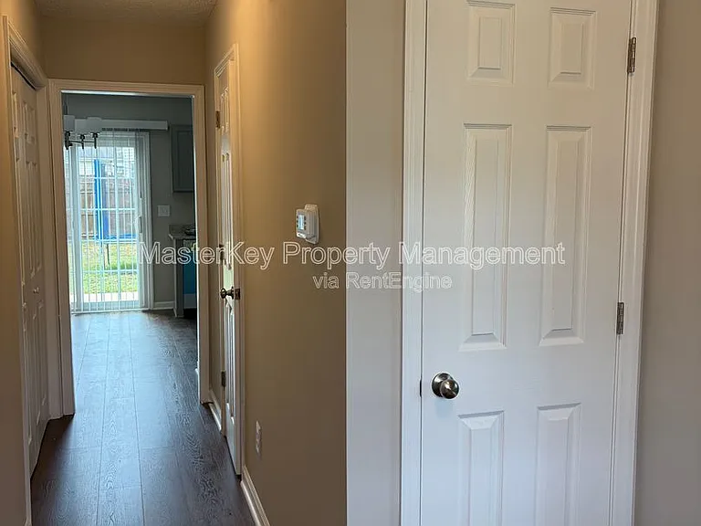 205 Downing Glen Dr — Photo 10