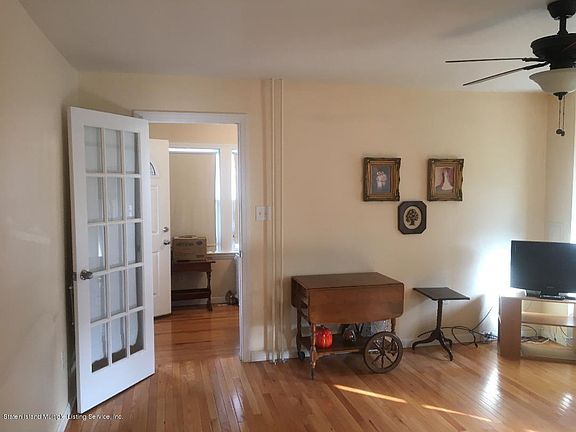 4th image of 284 Hunter Ave