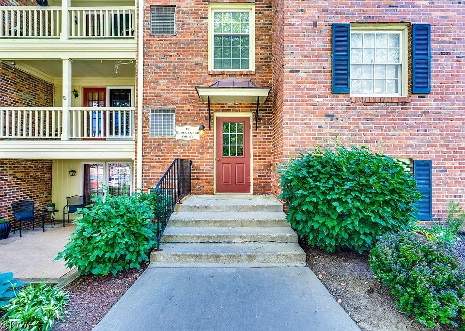 1st image of 40 Gloucester Ct APT 4A