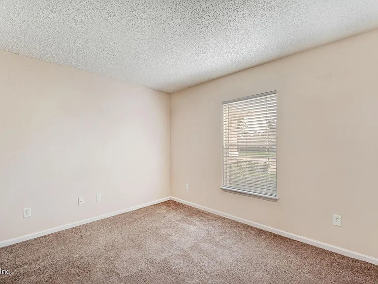346 Van Gogh Cir — Photo 13