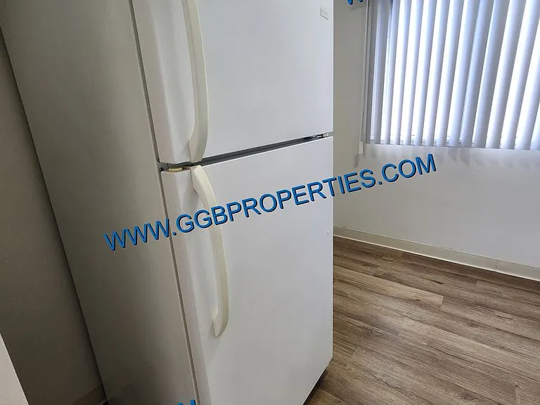 5381 E Ocean Blvd — Photo 8