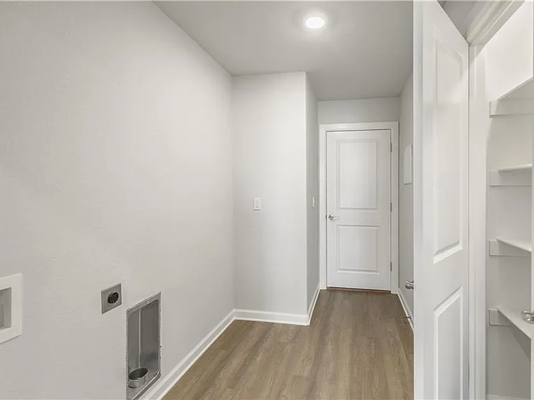 460 Willow Dr — Photo 24