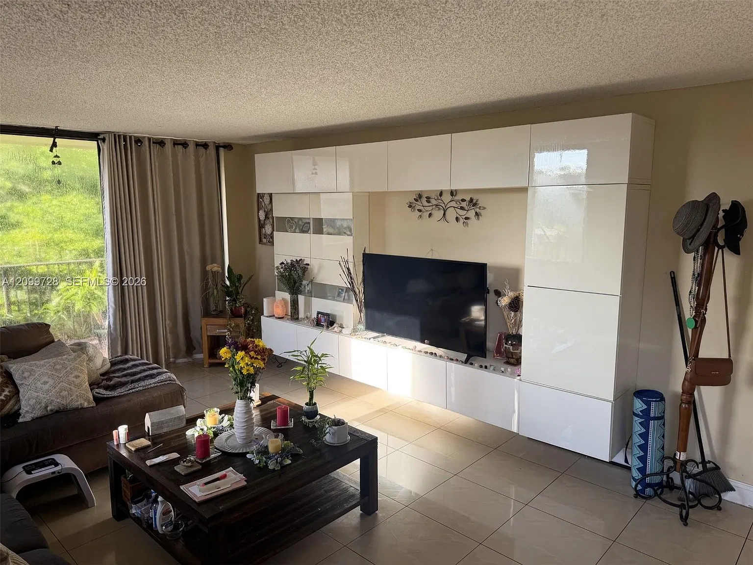 Briarwinds Condominium — Photo 3