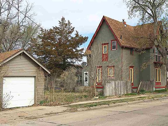 4th image of 1402 W 4th St
